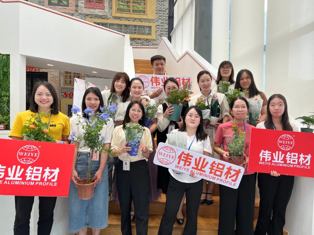 以愛澆灌，禮贈母親 | 偉業(yè)鋁材感恩母親節(jié)職工活動圓滿舉辦